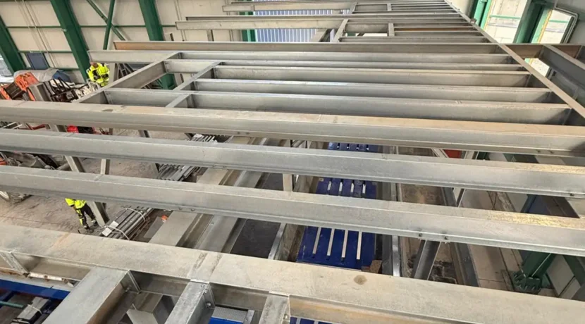 High-altitude assembly, industrial platform installation, logistics facility support, Aberdeen warehouse, telehandler precision va mont High-altitude assembly, industrial platform installation, logistics facility support, Aberdeen warehouse, telehandler precision va mont
